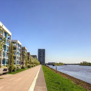  Apartment Plenus Cloudloft River Deutschland