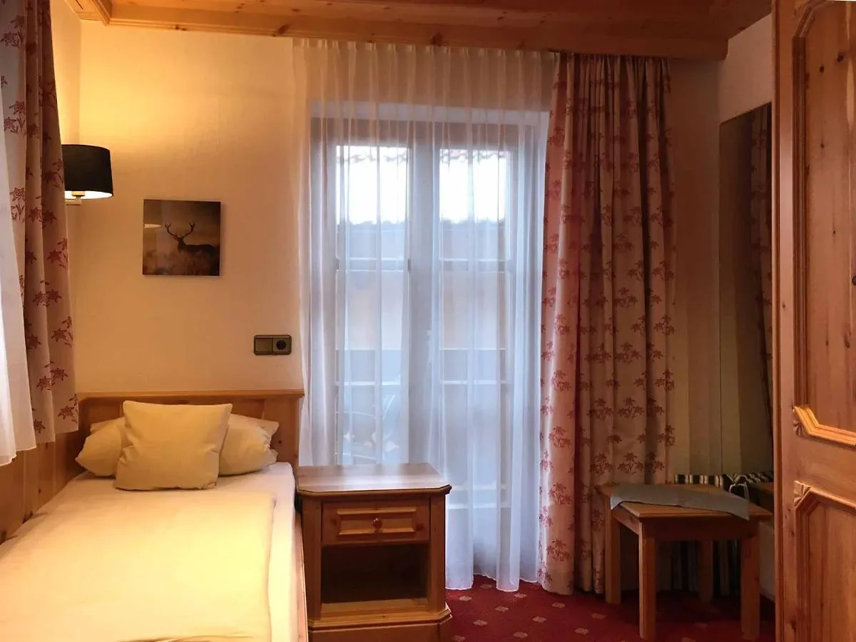 Hotel Mariandl - Singender Wirt Haibach  Germany